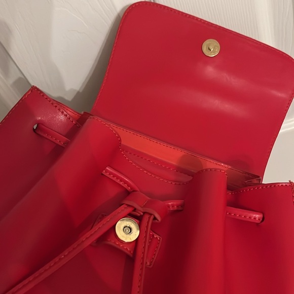 Papermint Artificial Leather small backpack with adjustable straps - Picture 4 of 10